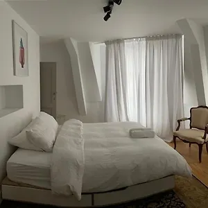  Appartement Duplex Dernier Etage Avec Terasse A Deux Pas De La Grand Place